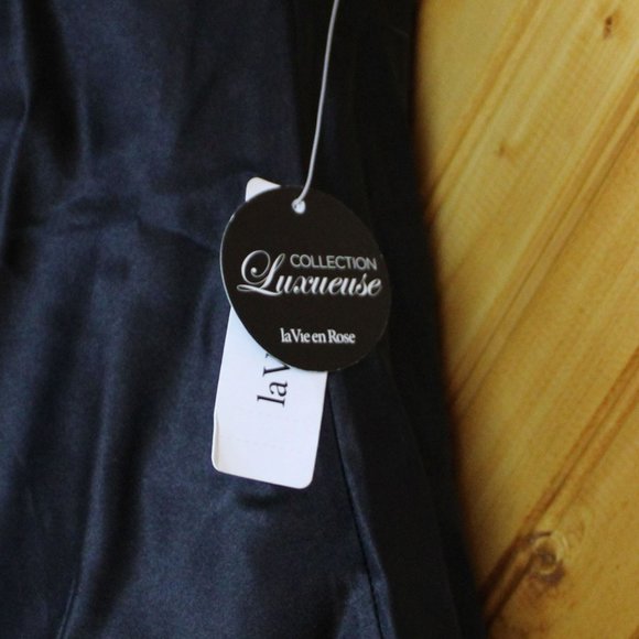 La Vie en Rose Black Satin Nightie Lace Metallic Gold Small New with Tags SW15 - Picture 6 of 10